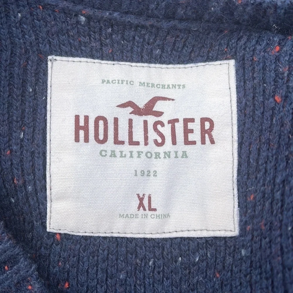 Hollister sweater long sleeve crew neck Mens size XL, Navy blue